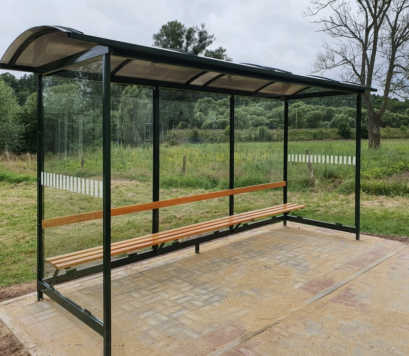 wiata-przystankowa-autobusowa-GAMMA-realizacje-02.webp