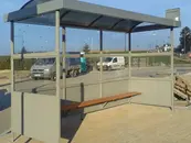 wiata-przystankowa-autobusowa-PAVO-realizacje-01.webp