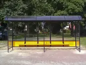 wiata-przystankowa-autobusowa-RETICULUM-realizacje-01.webp