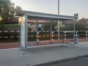 wiata-przystankowa-autobusowa-ARA-realizacje-01.webp