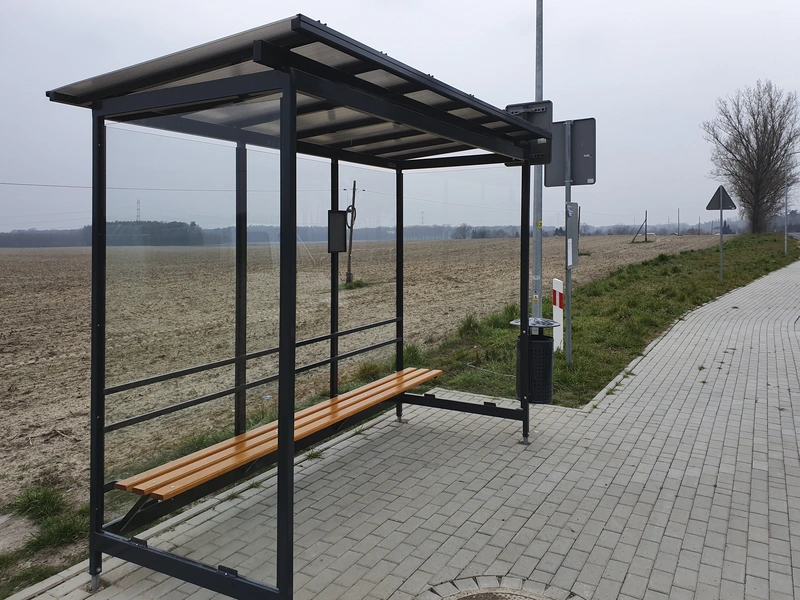 wiata-przystankowa-autobusowa-ARA-realizacje-03.webp